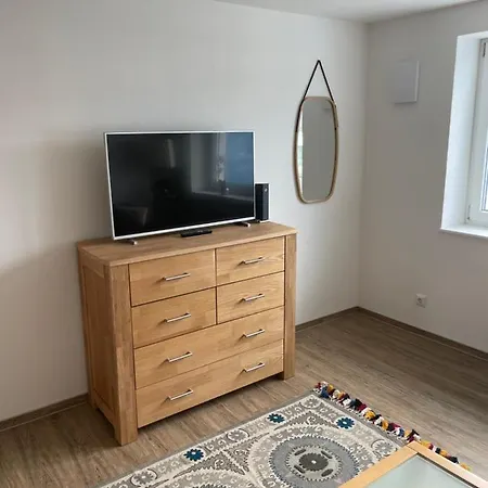 Am Fleurystr, Komfortabel, Zentral In Mit Parkplatz! Apartmán *
